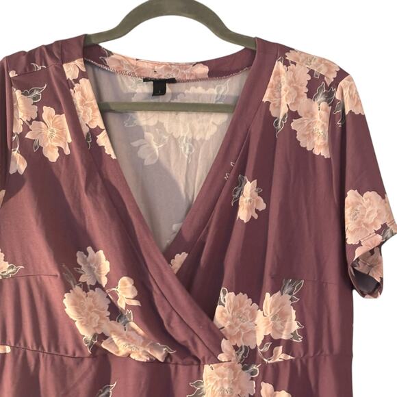 Torrid Womens Plus 1X Dusty Purple Floral Babydoll Wrap Top Stretch Shirt NO TIE - Picture 2 of 10
